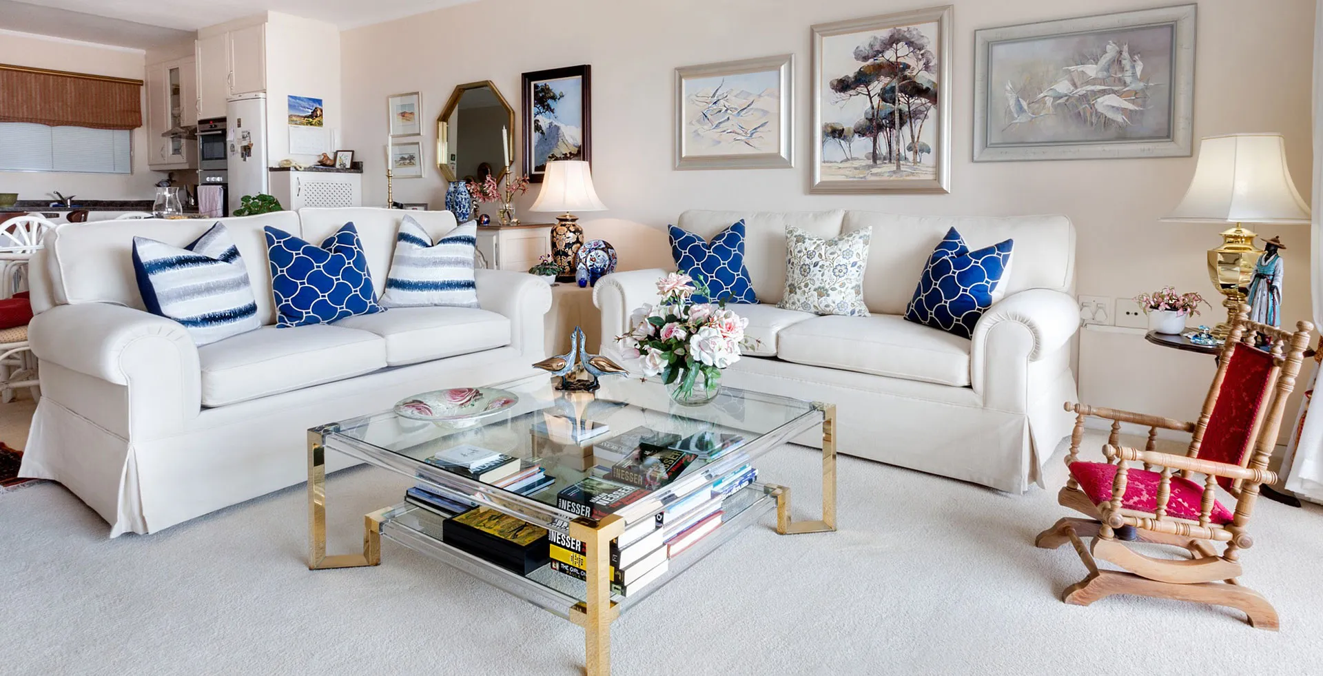 Luksuzno uređen dnevni boravak u Zagrebu